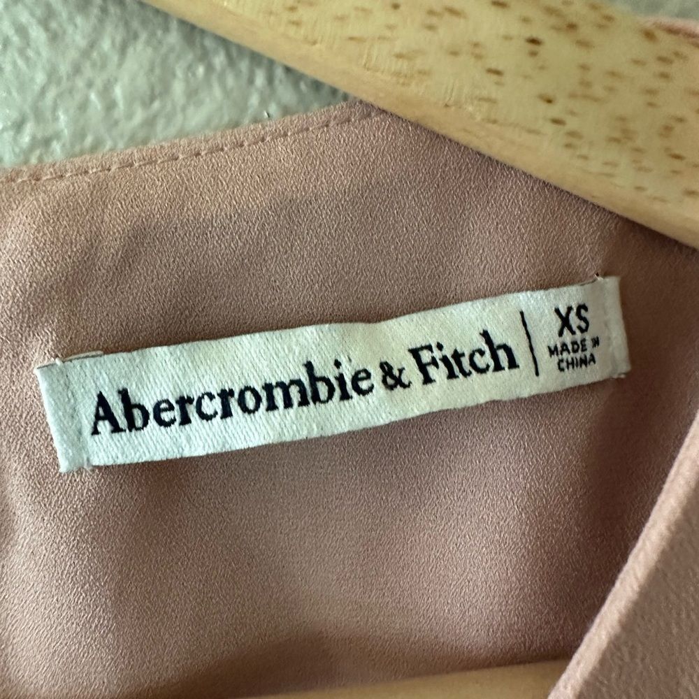Abercrombie & Fitch Angel Sleeve Lightweight Cut Out Soft Pink Mini Dress XS - Picture 7 of 8